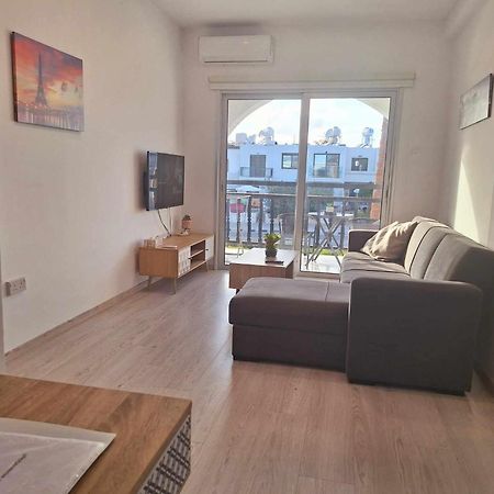 Charming Holiday Retreat Kato Paphos Apt 400M To The Beach Екстериор снимка