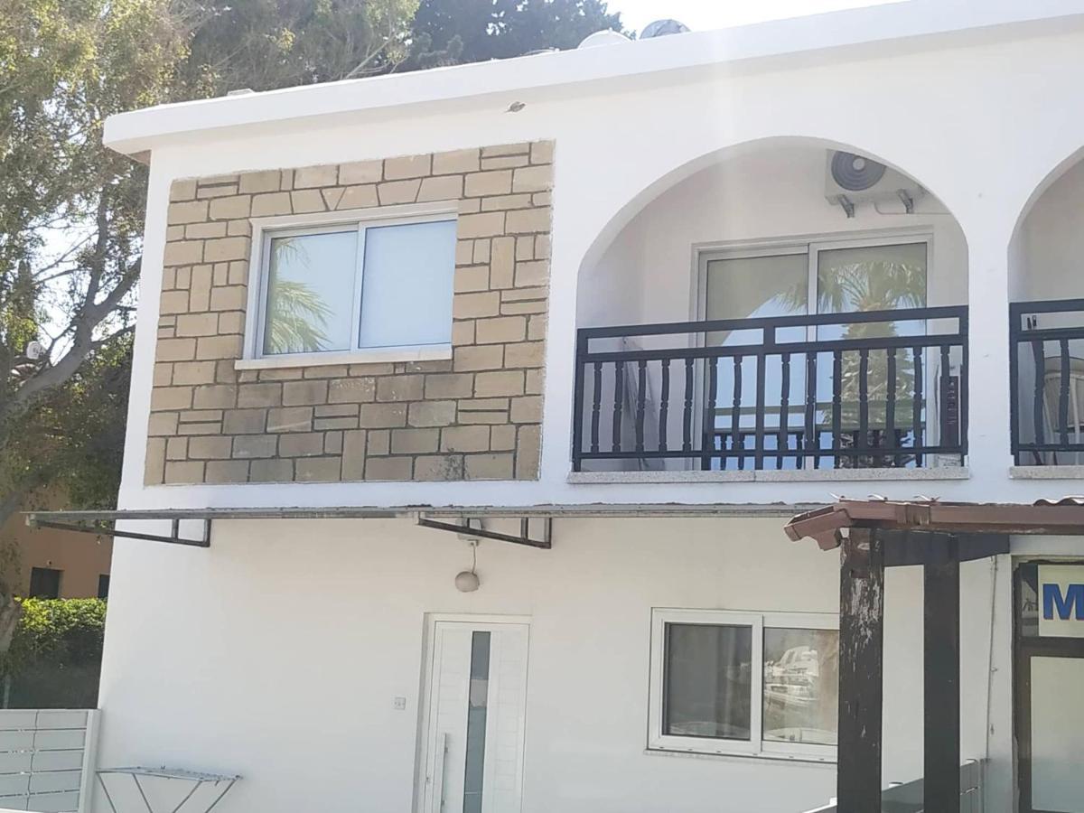 Charming Holiday Retreat Kato Paphos Apt 400M To The Beach Екстериор снимка