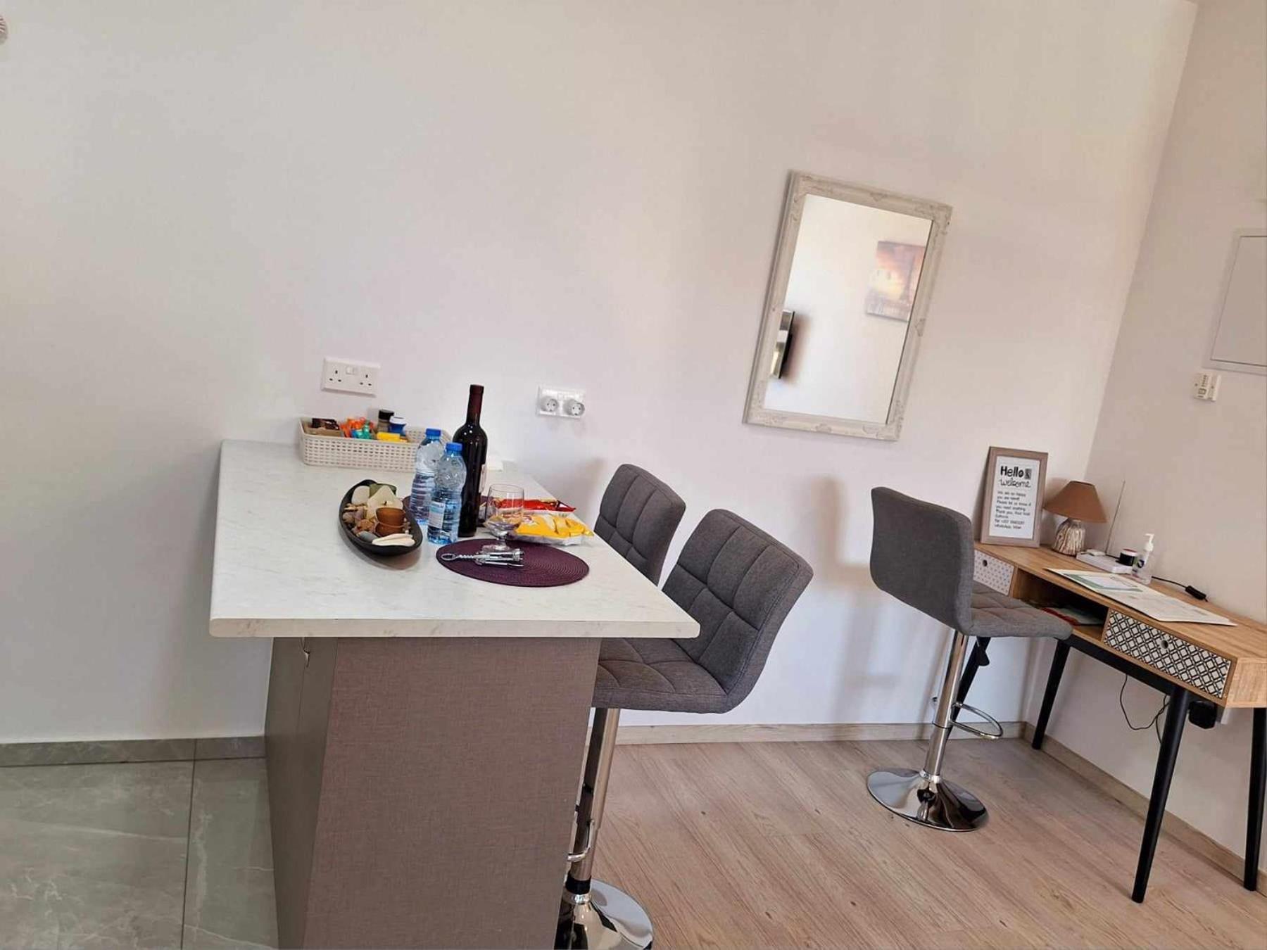Charming Holiday Retreat Kato Paphos Apt 400M To The Beach Екстериор снимка