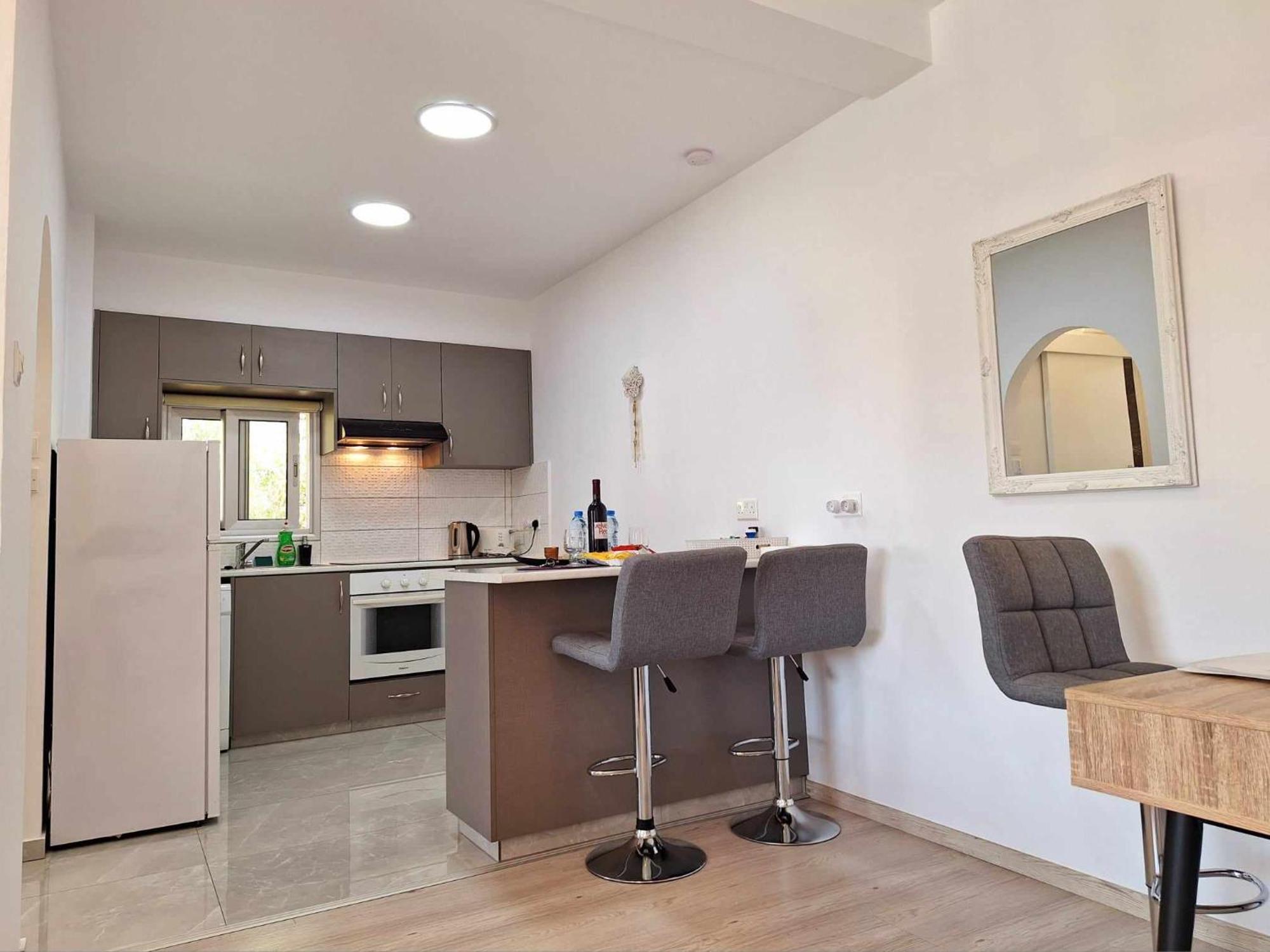 Charming Holiday Retreat Kato Paphos Apt 400M To The Beach Екстериор снимка