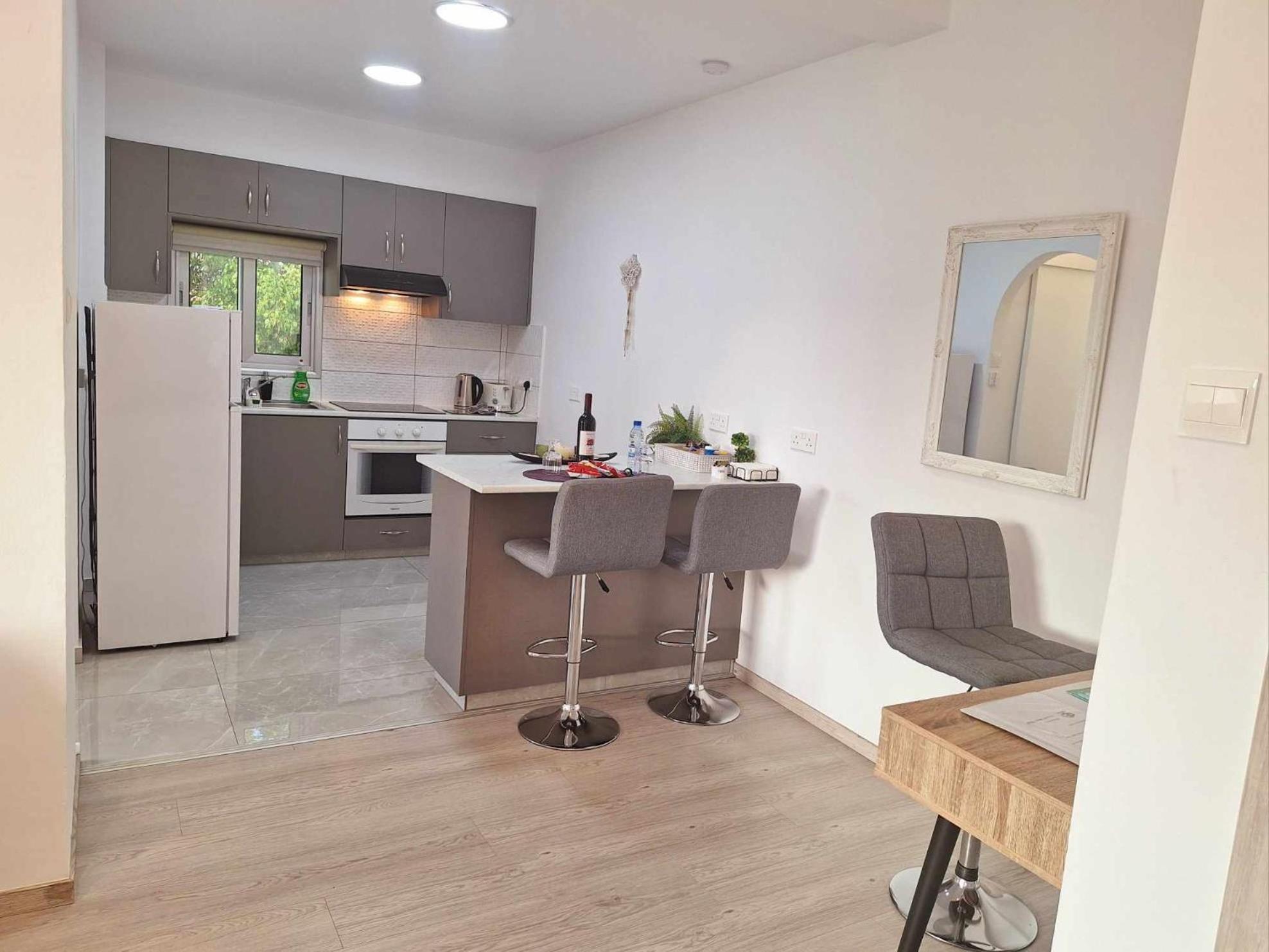 Charming Holiday Retreat Kato Paphos Apt 400M To The Beach Екстериор снимка