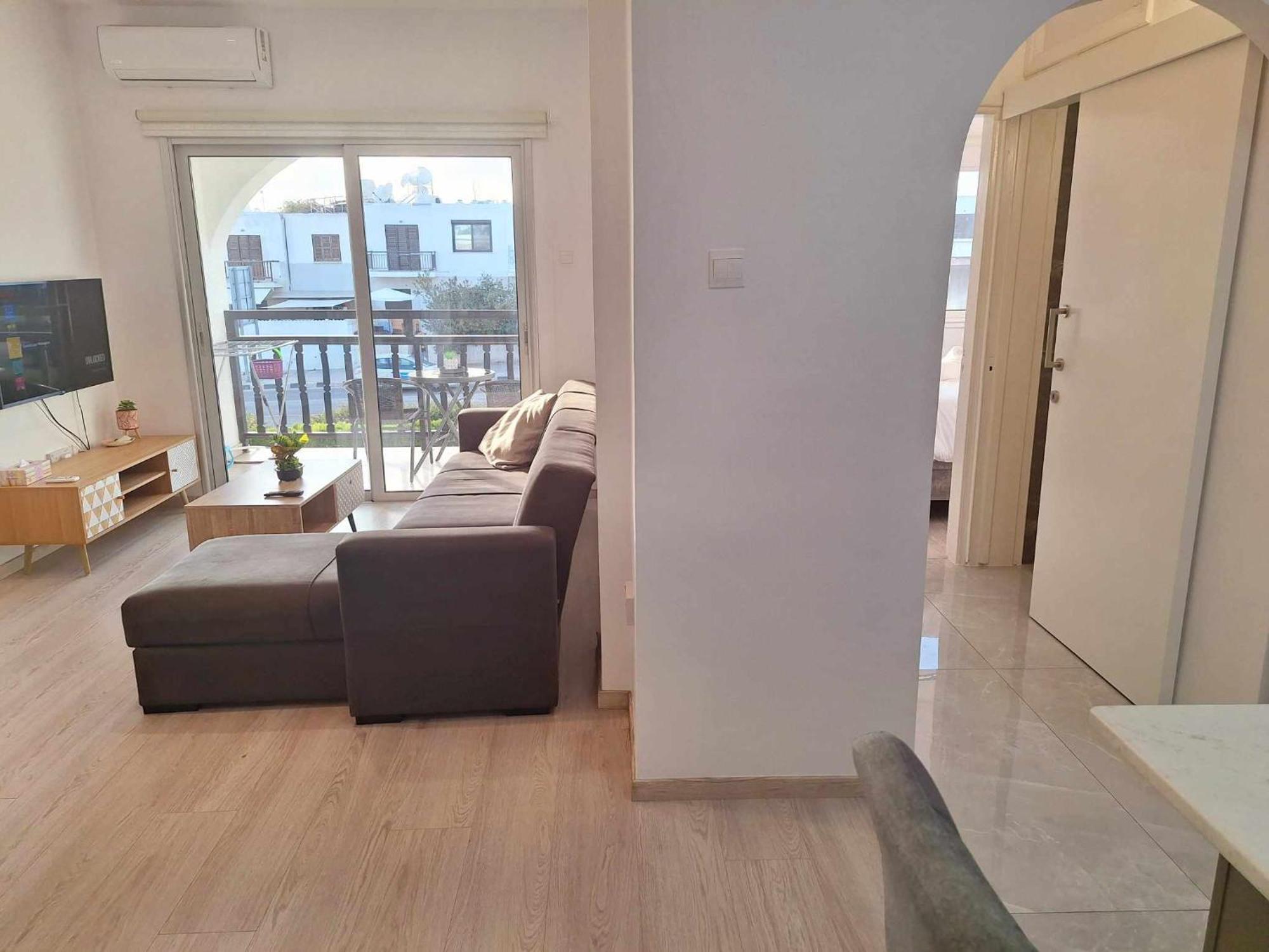 Charming Holiday Retreat Kato Paphos Apt 400M To The Beach Екстериор снимка