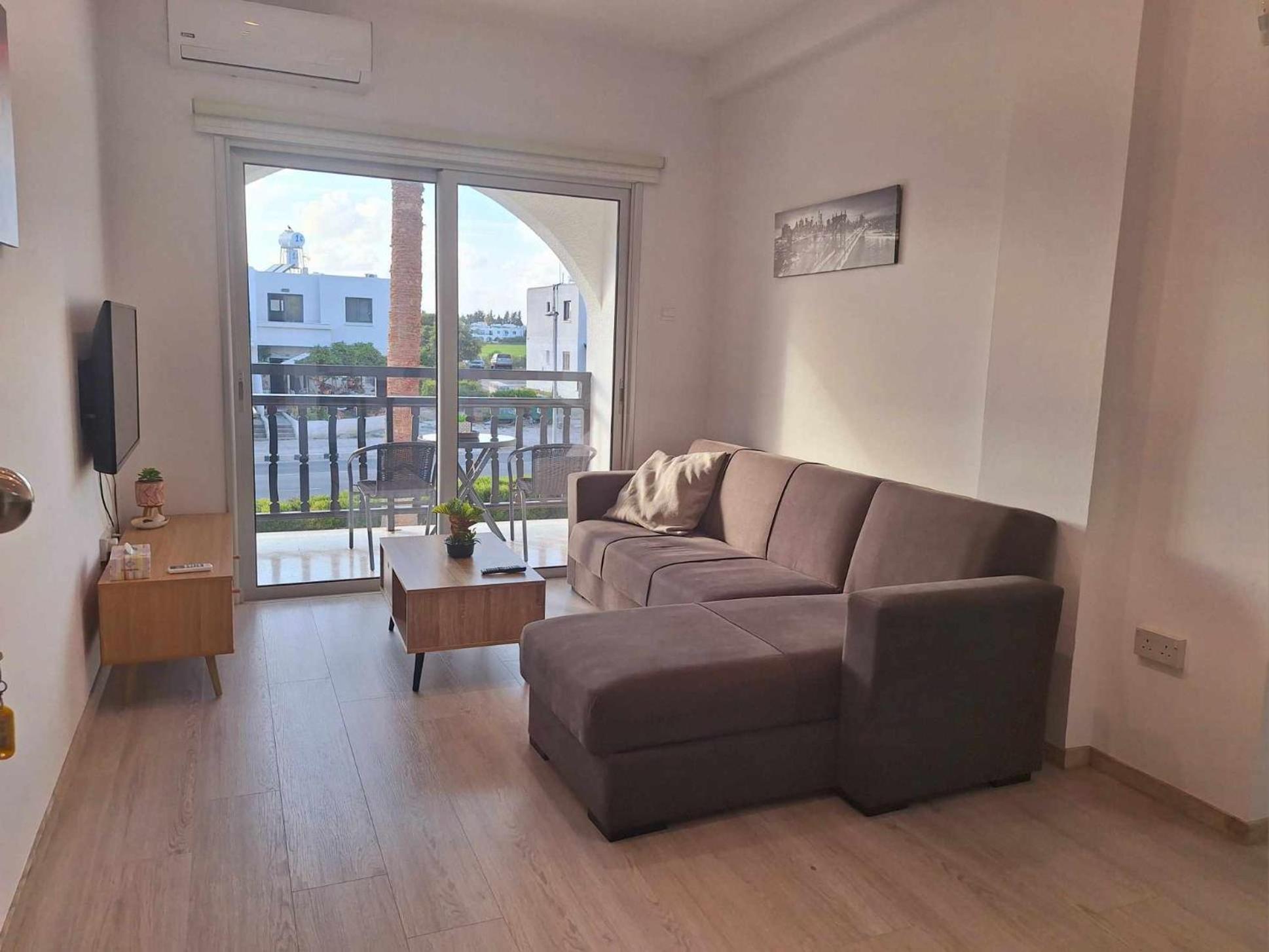 Charming Holiday Retreat Kato Paphos Apt 400M To The Beach Екстериор снимка