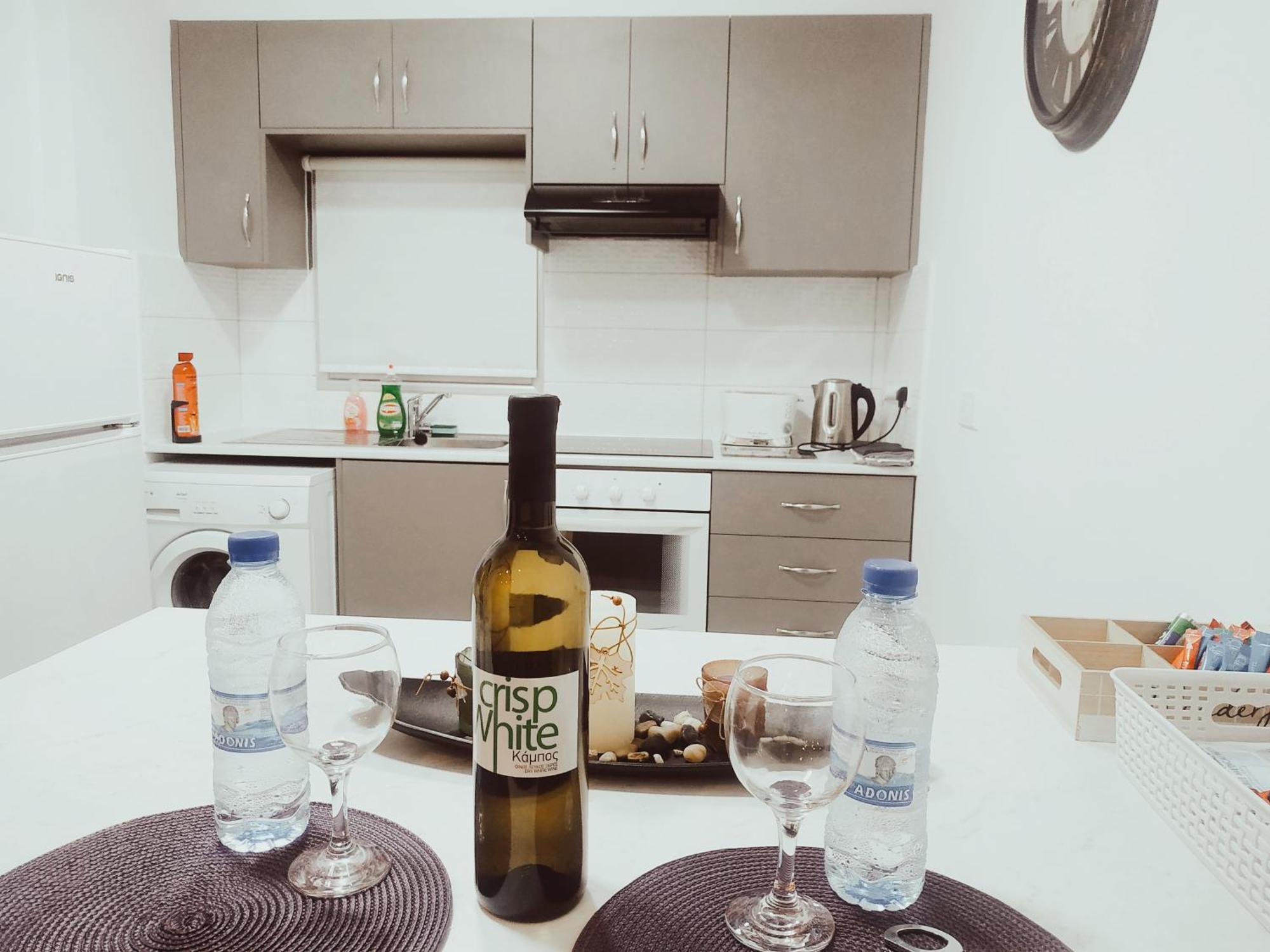 Charming Holiday Retreat Kato Paphos Apt 400M To The Beach Стая снимка